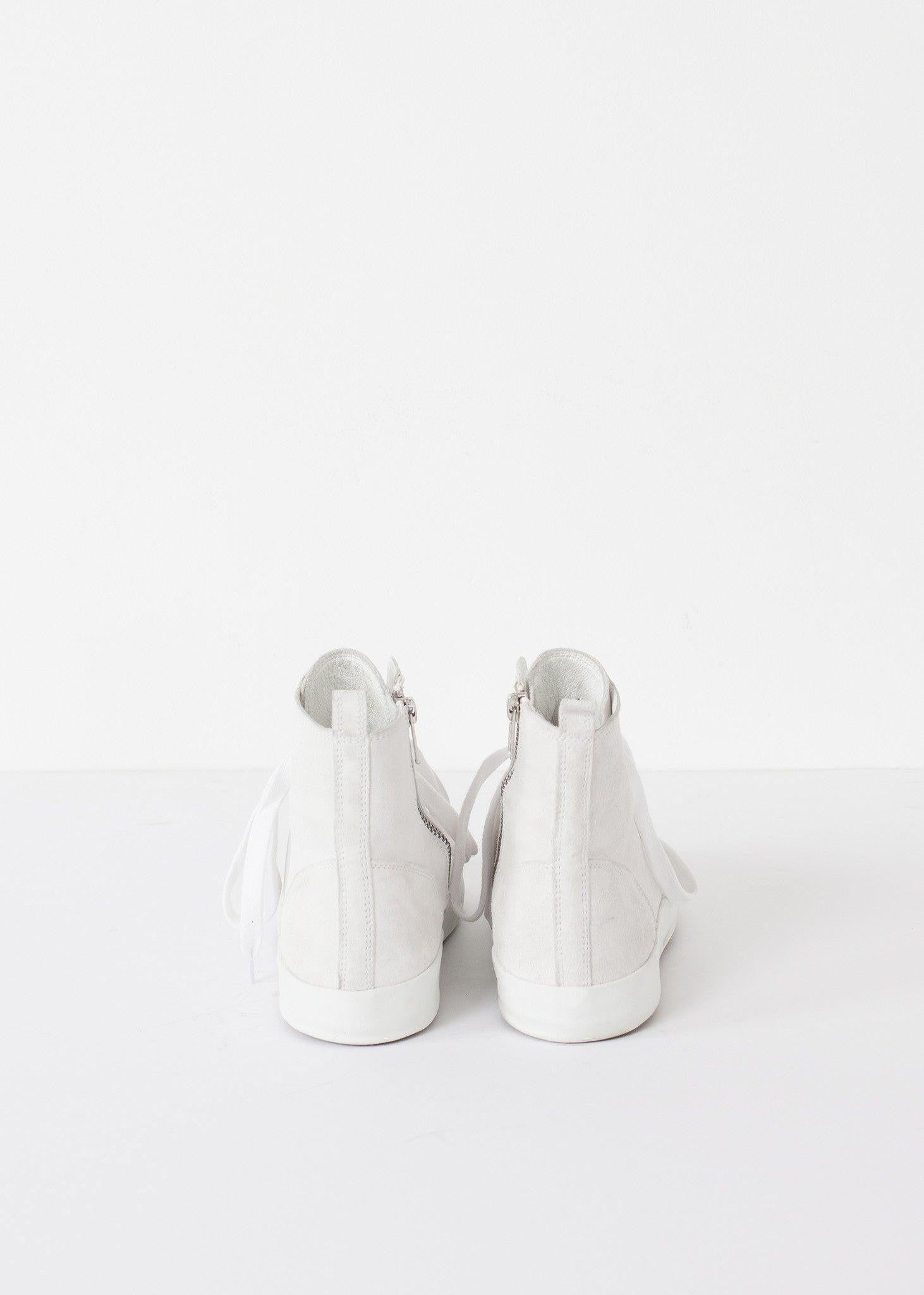 High Top Sneaker.