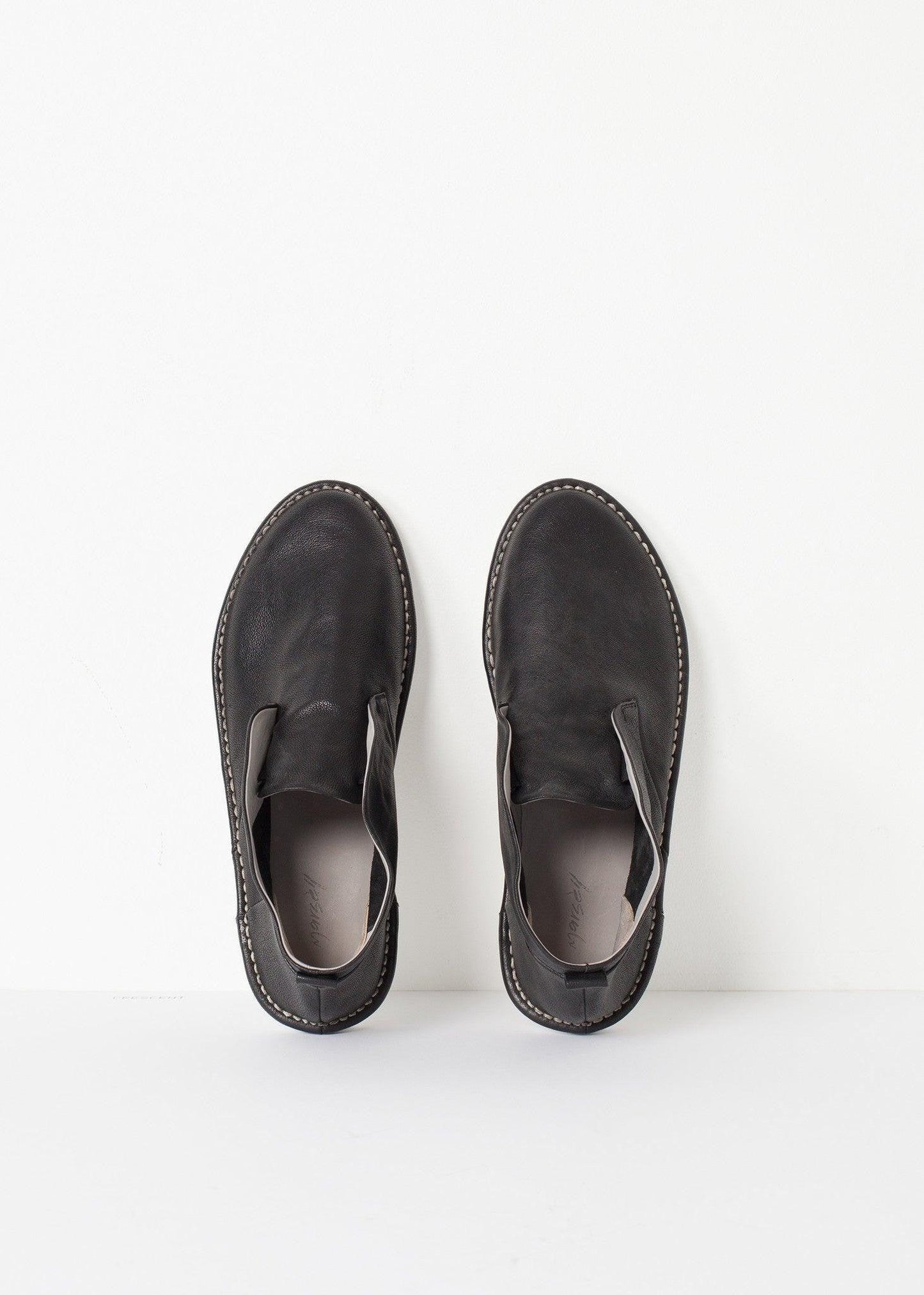 Laceless Sneaker.