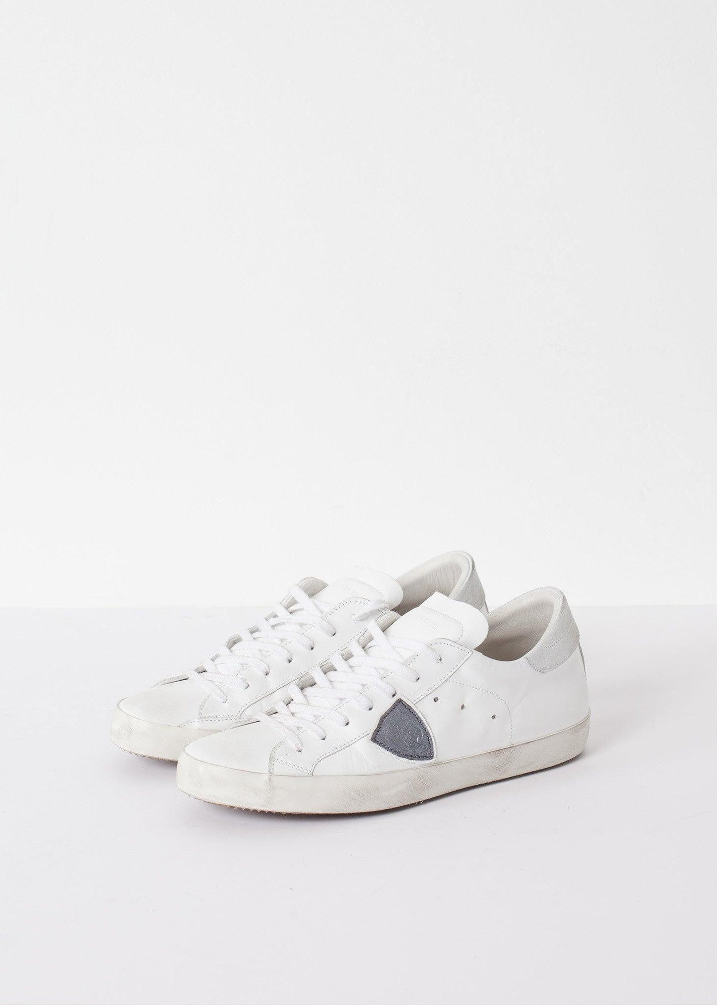 Low Top Sneaker.
