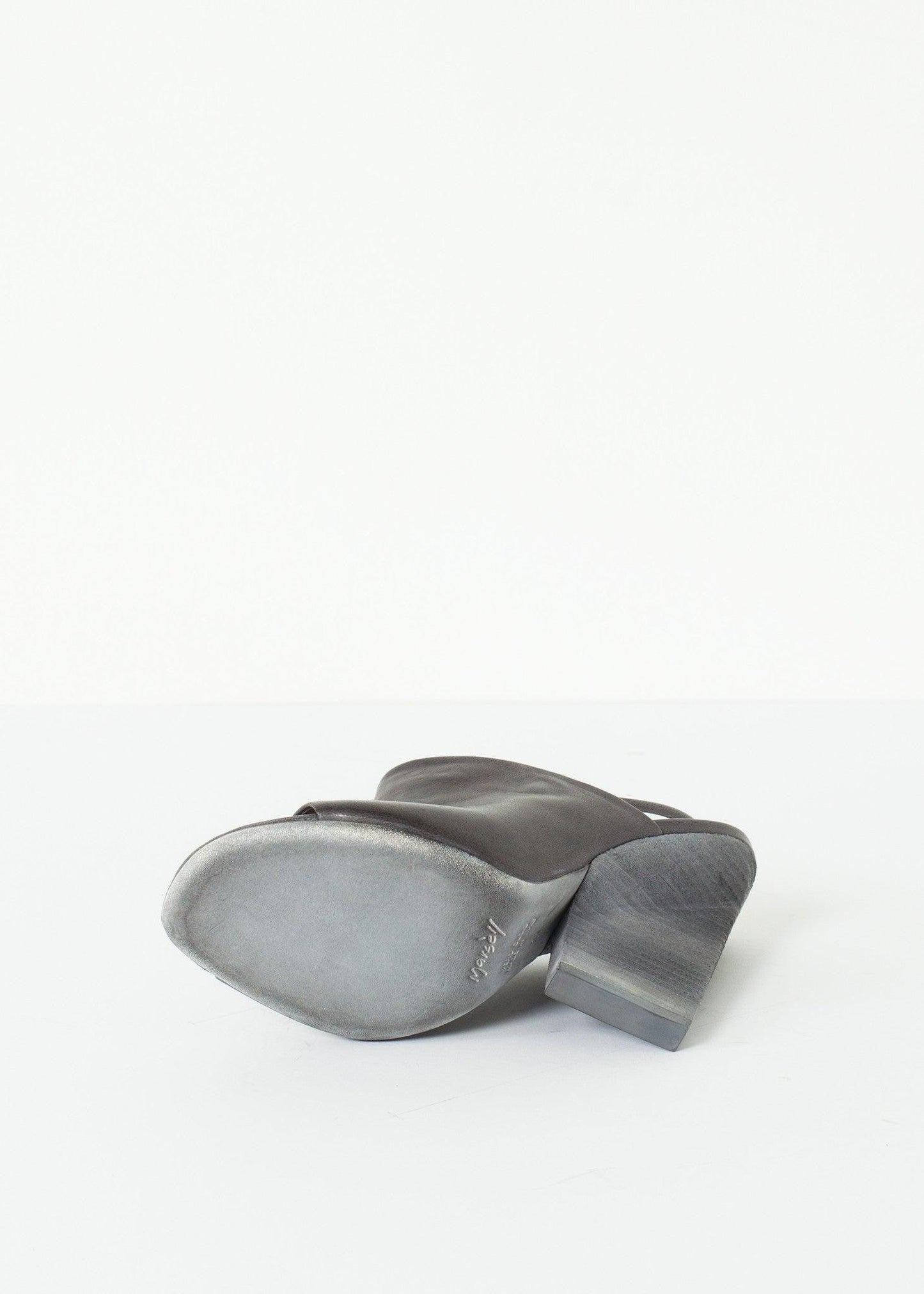 Mantello Heel.