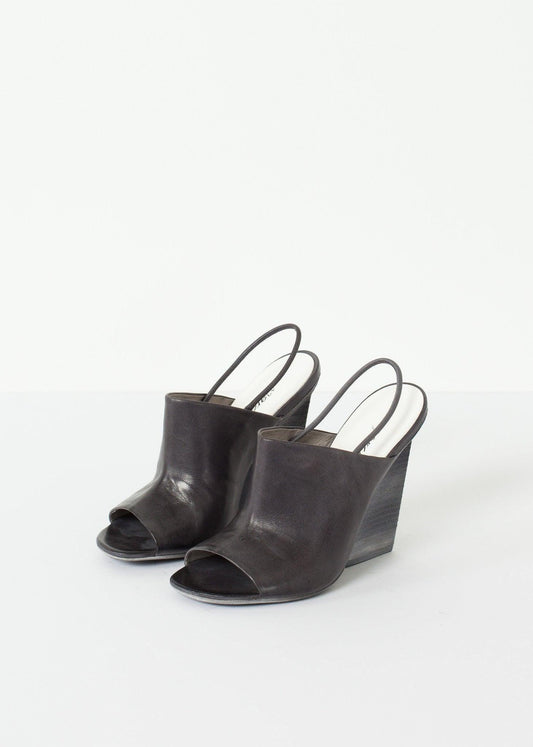 Mantello Heel.
