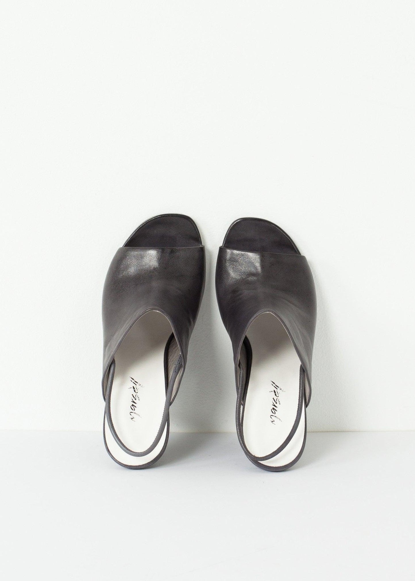 Mantello Heel.