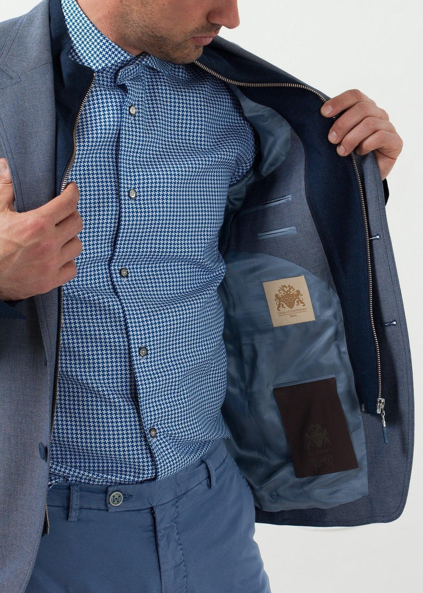Medwyn Blazer.