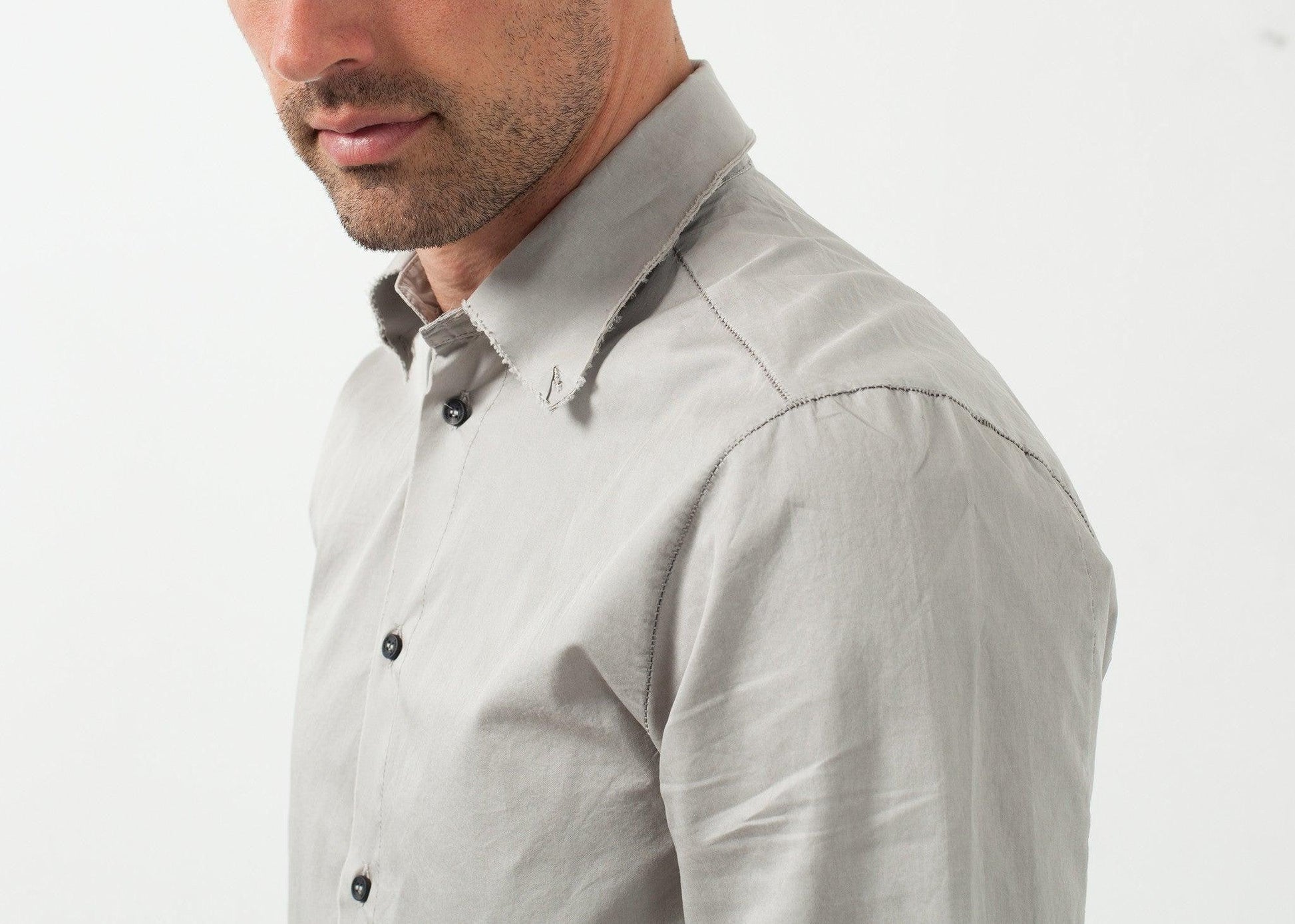 Moun Button Up.