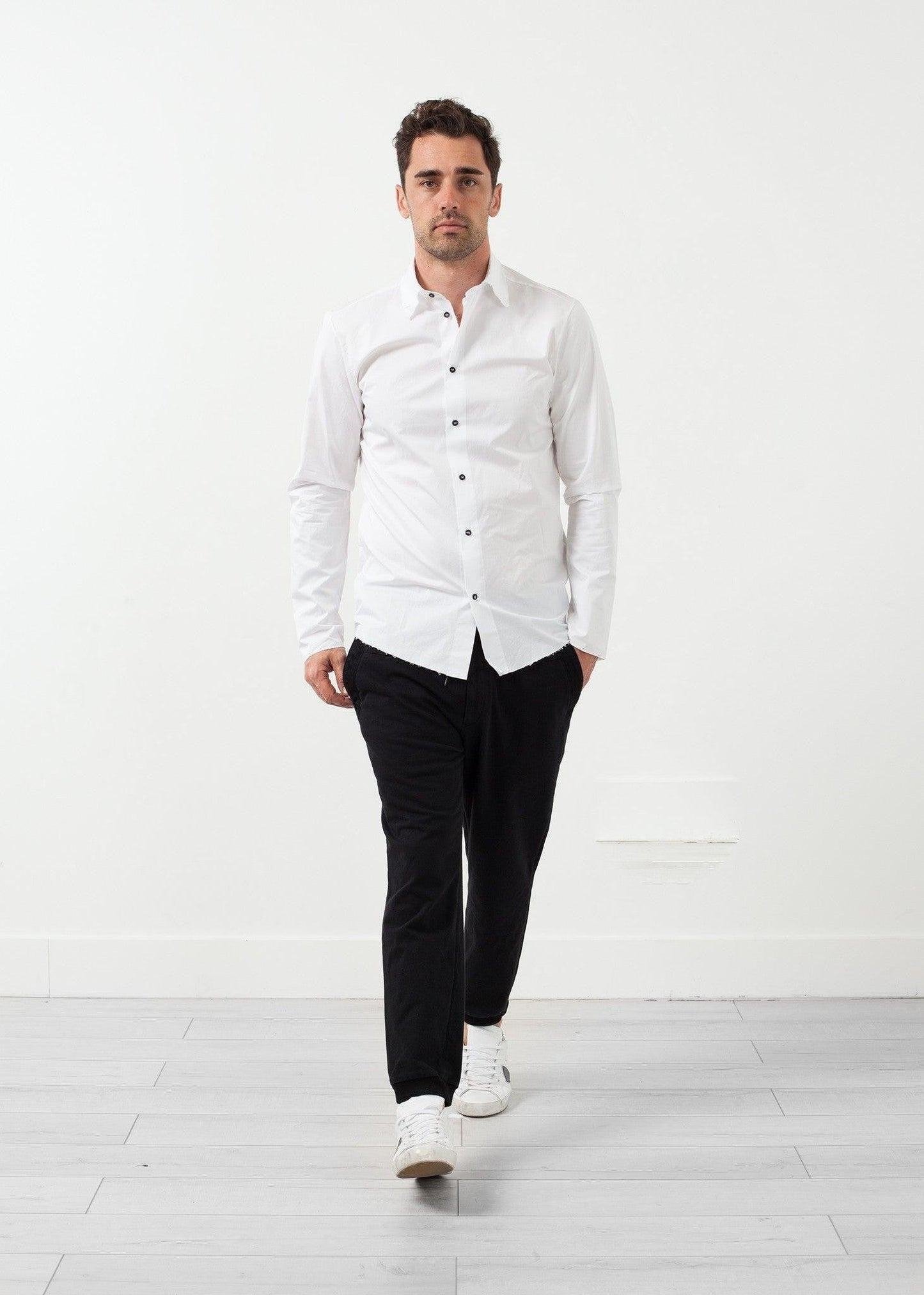 Moun Button Up.