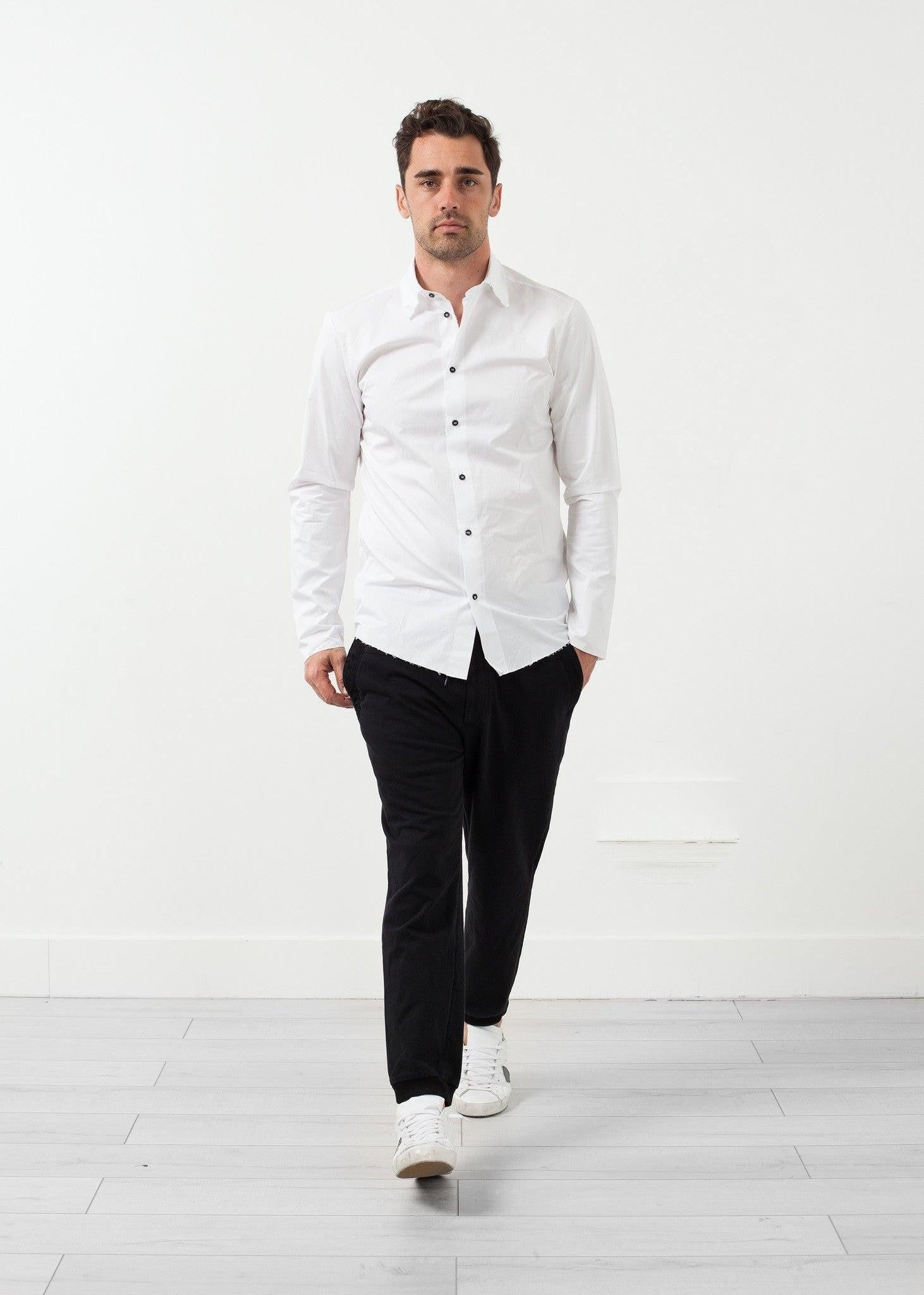 Moun Button Up.