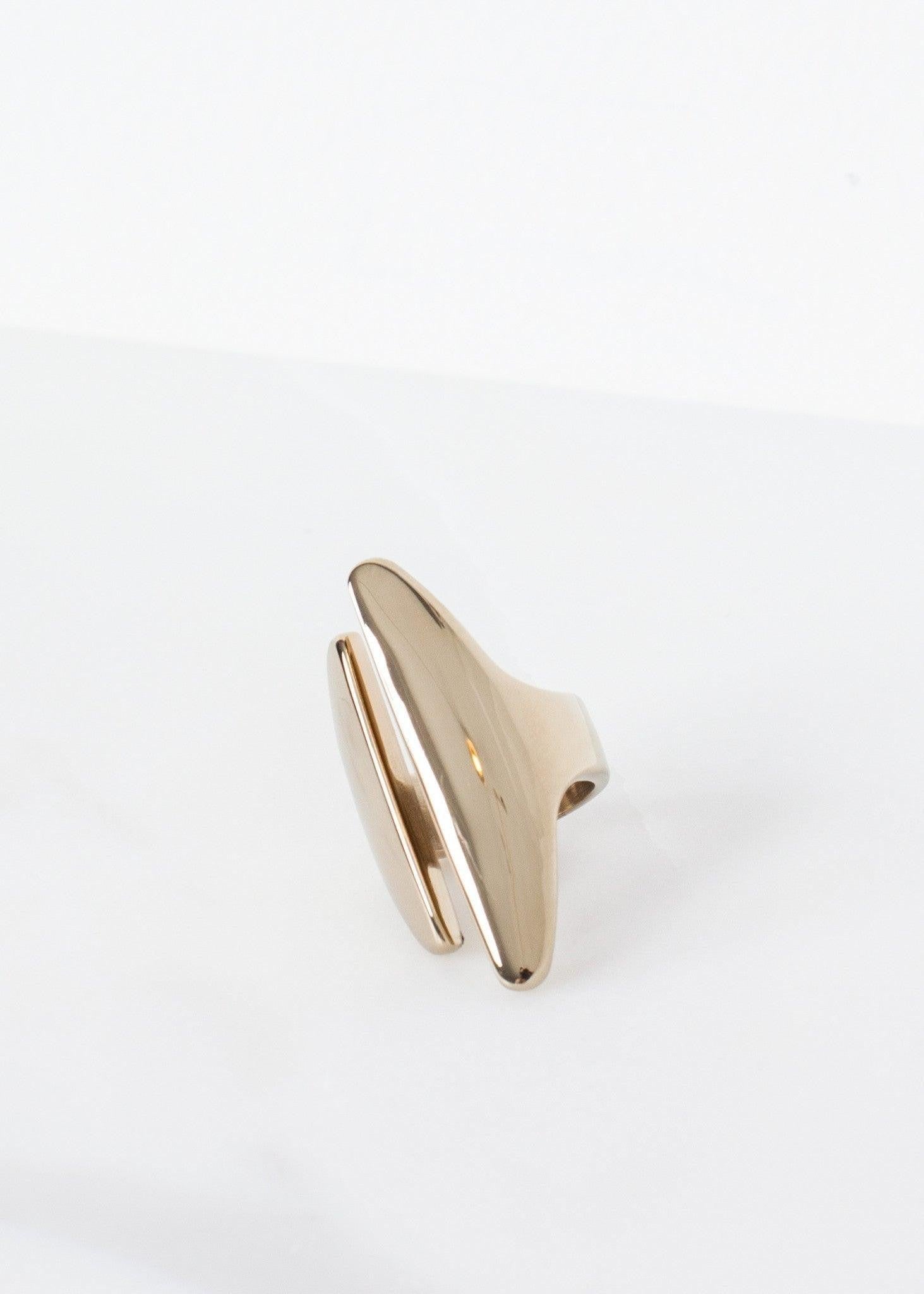 Pracia Ring.