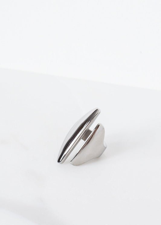 Pracia Ring.