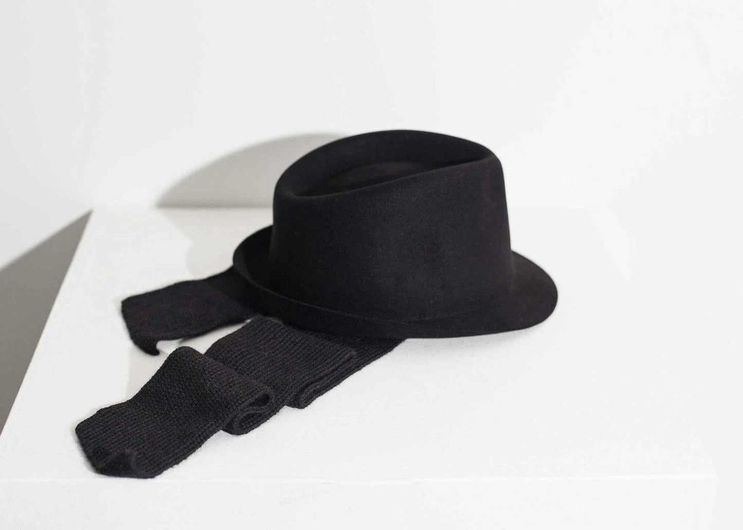 Kate Hat in Black.
