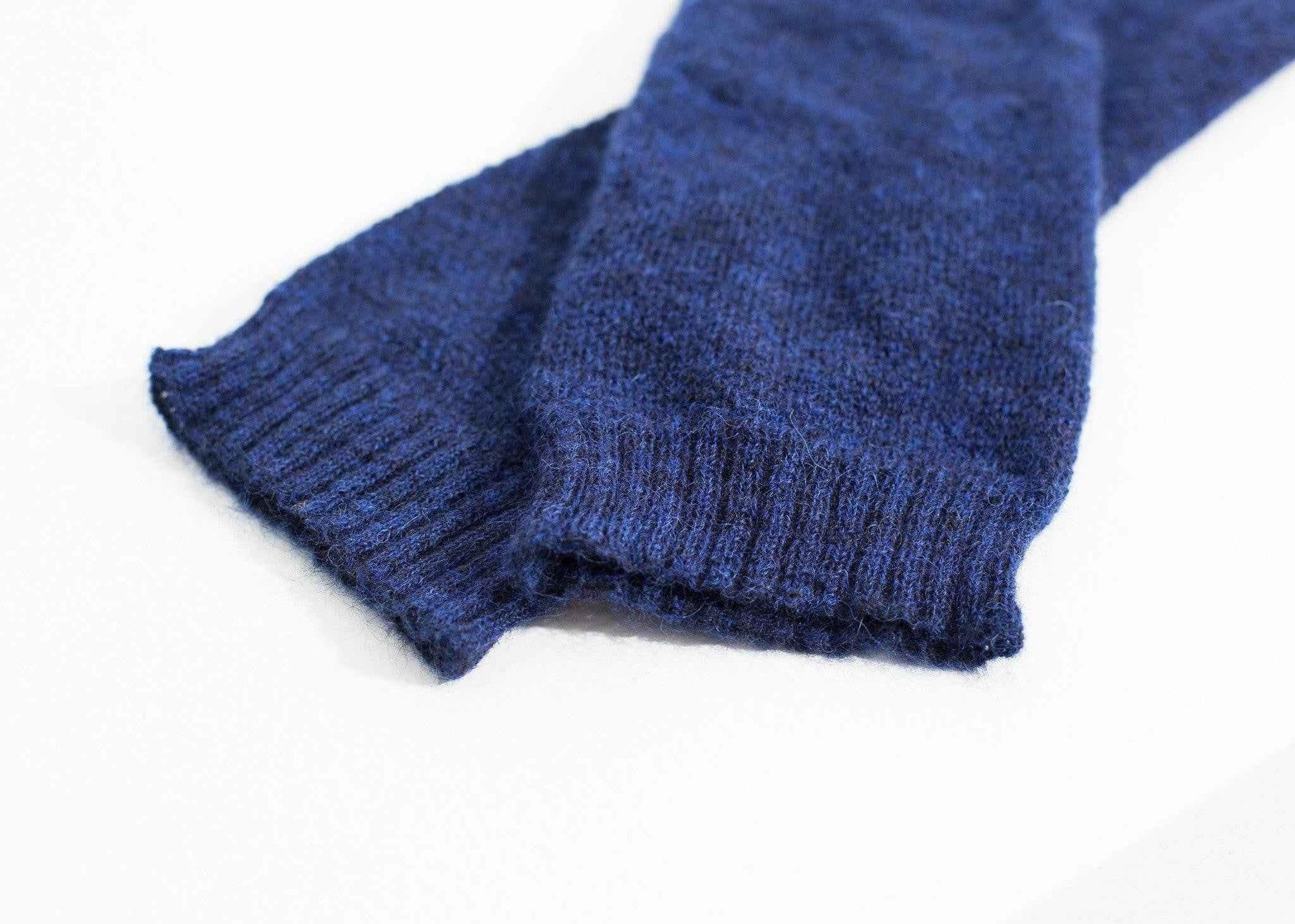 Pikki Mittens in Blue.