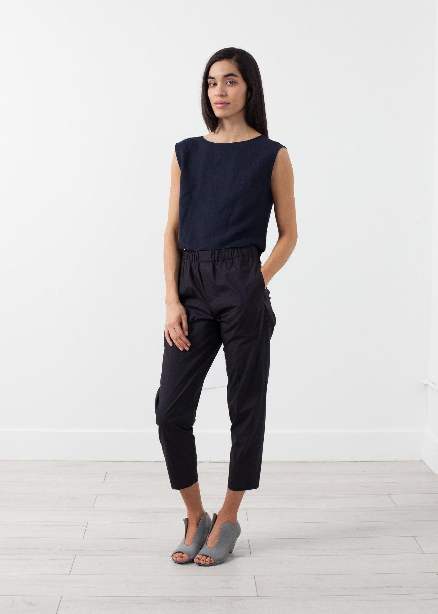 Relaxed Trouser.