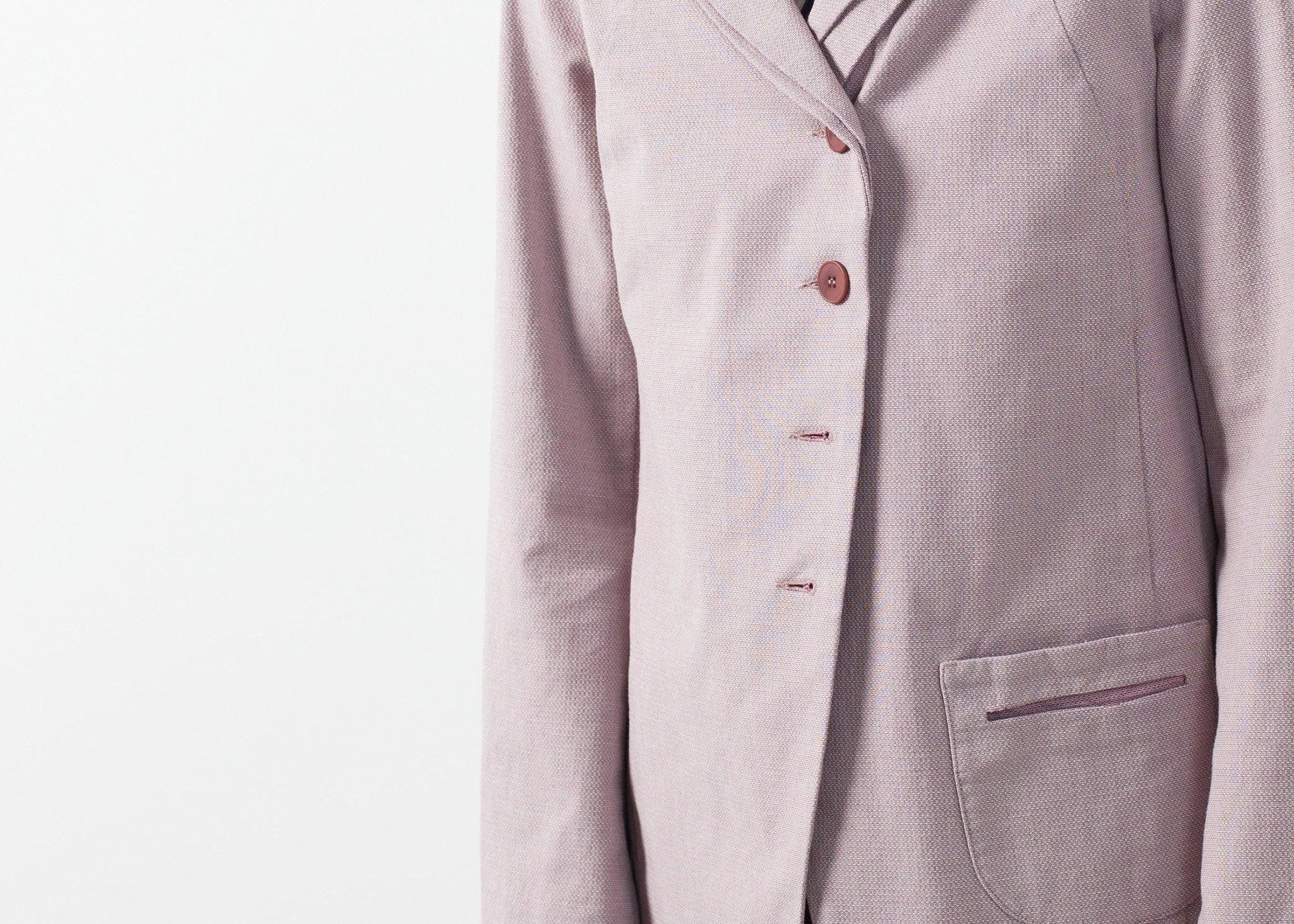 Resine Jacket.