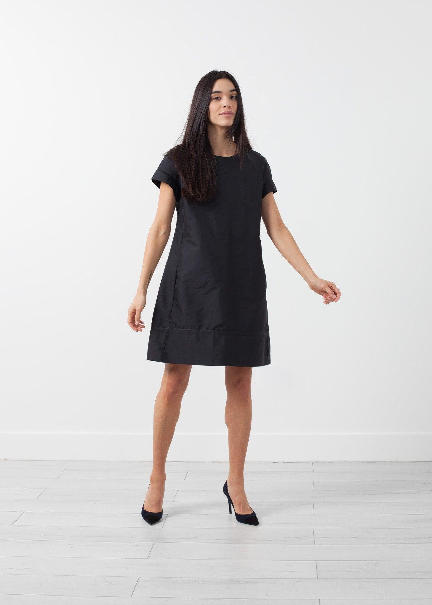 Retenue Dress.