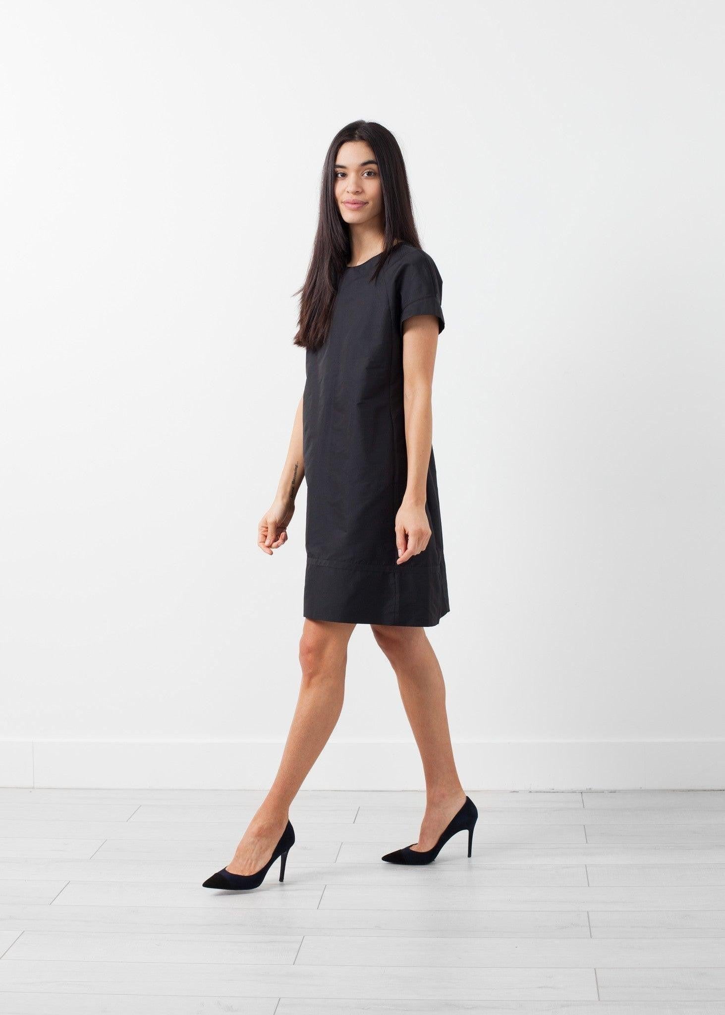 Retenue Dress.