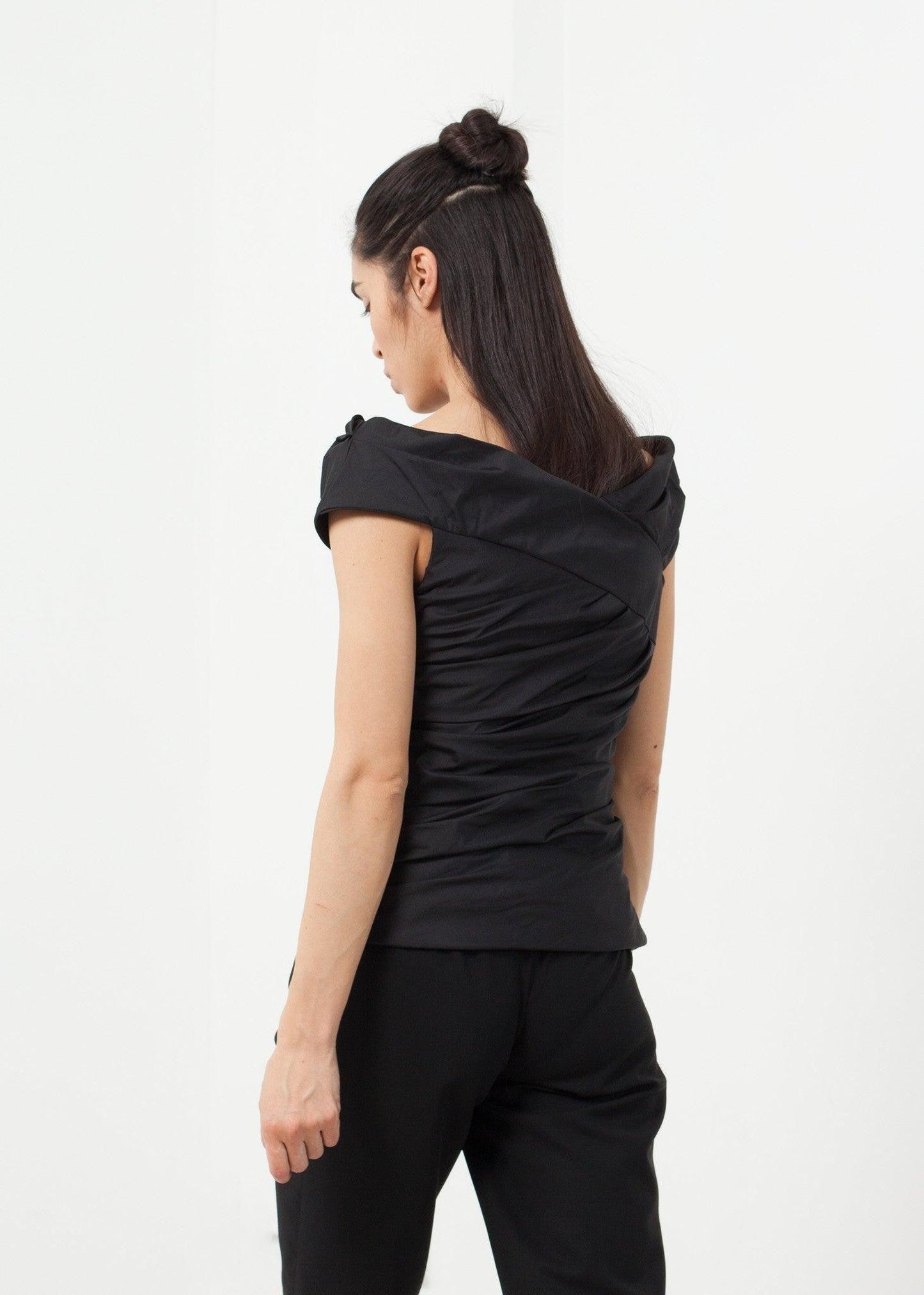 Riot Top.