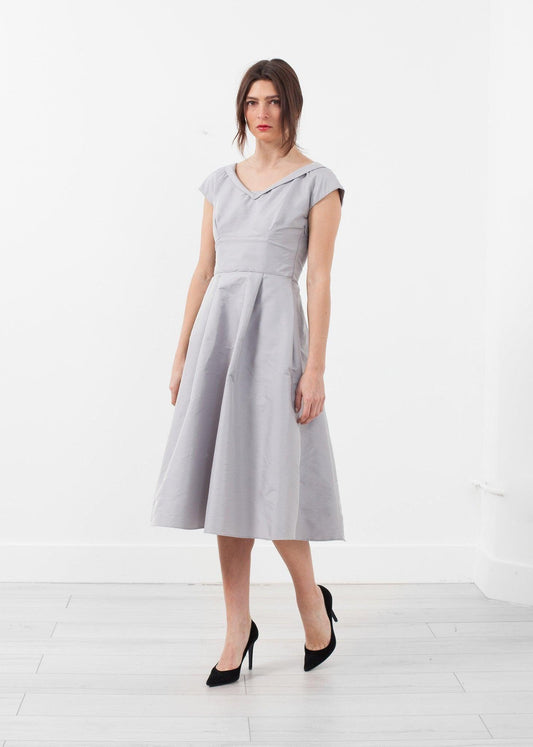 Robe Dress.