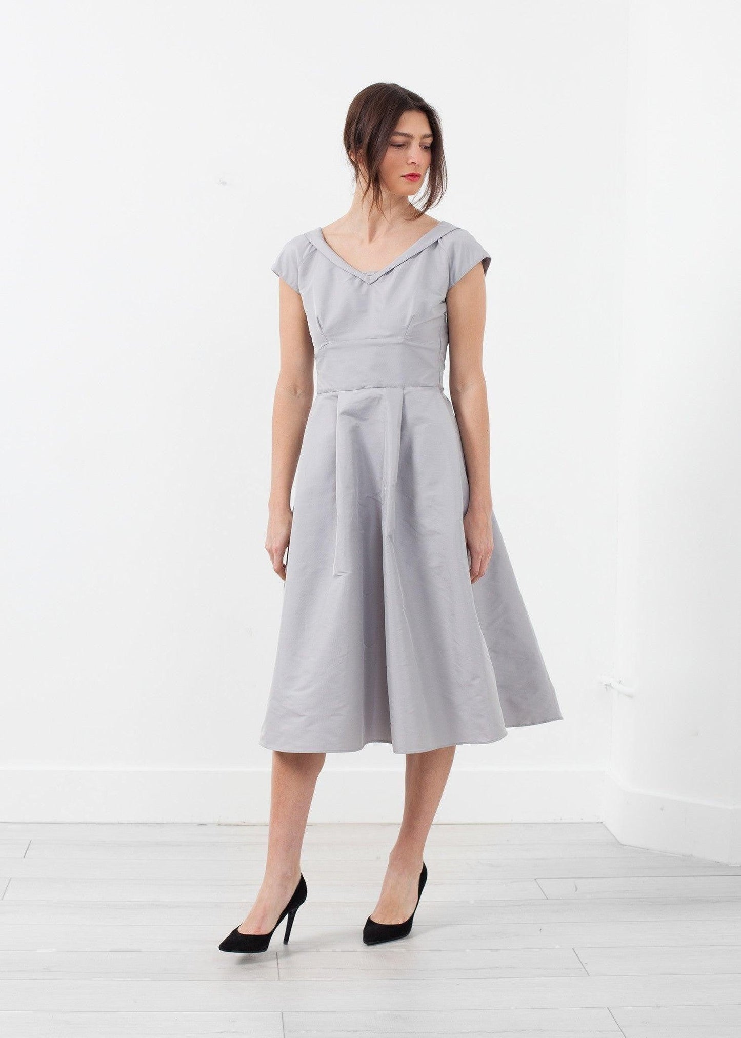 Robe Dress.