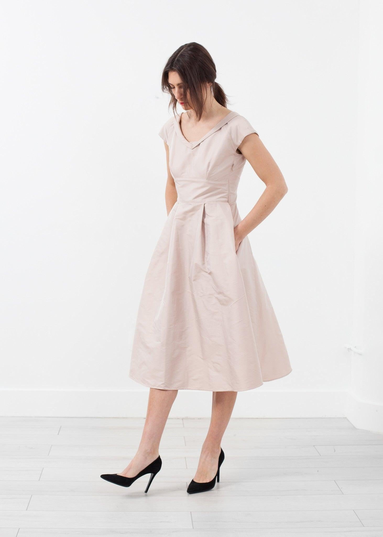 Robe Dress.
