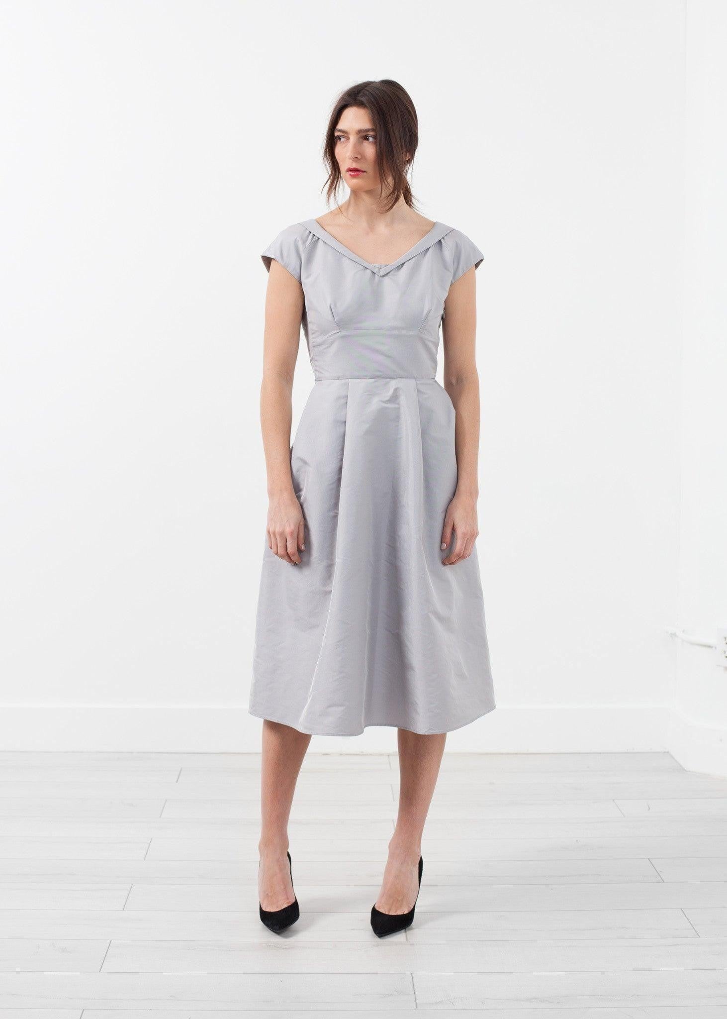 Robe Dress.