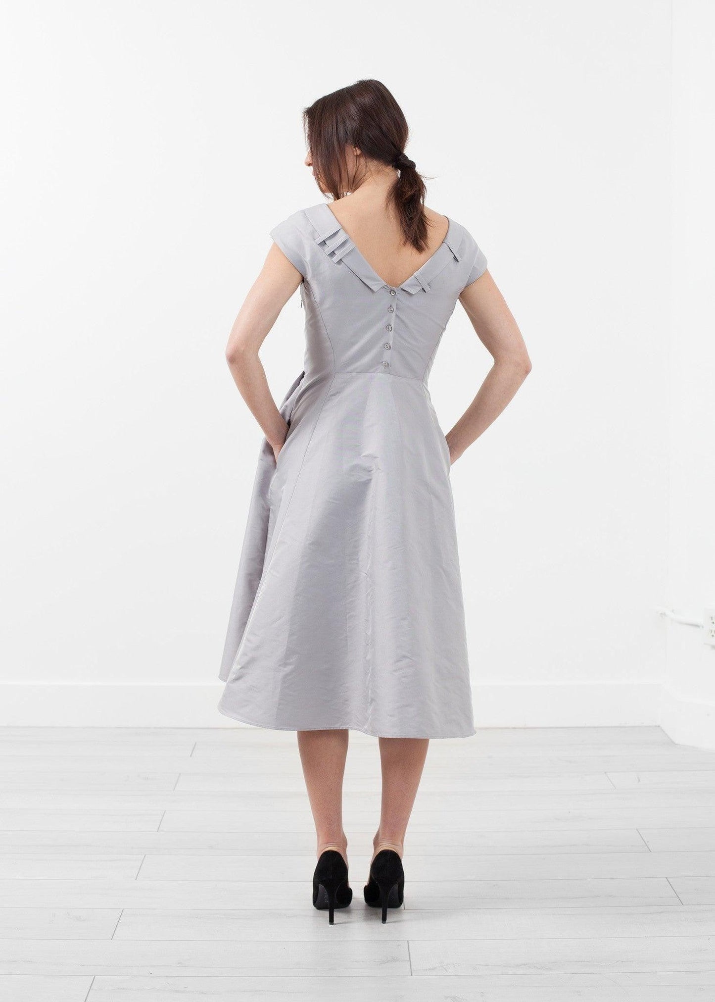 Robe Dress.