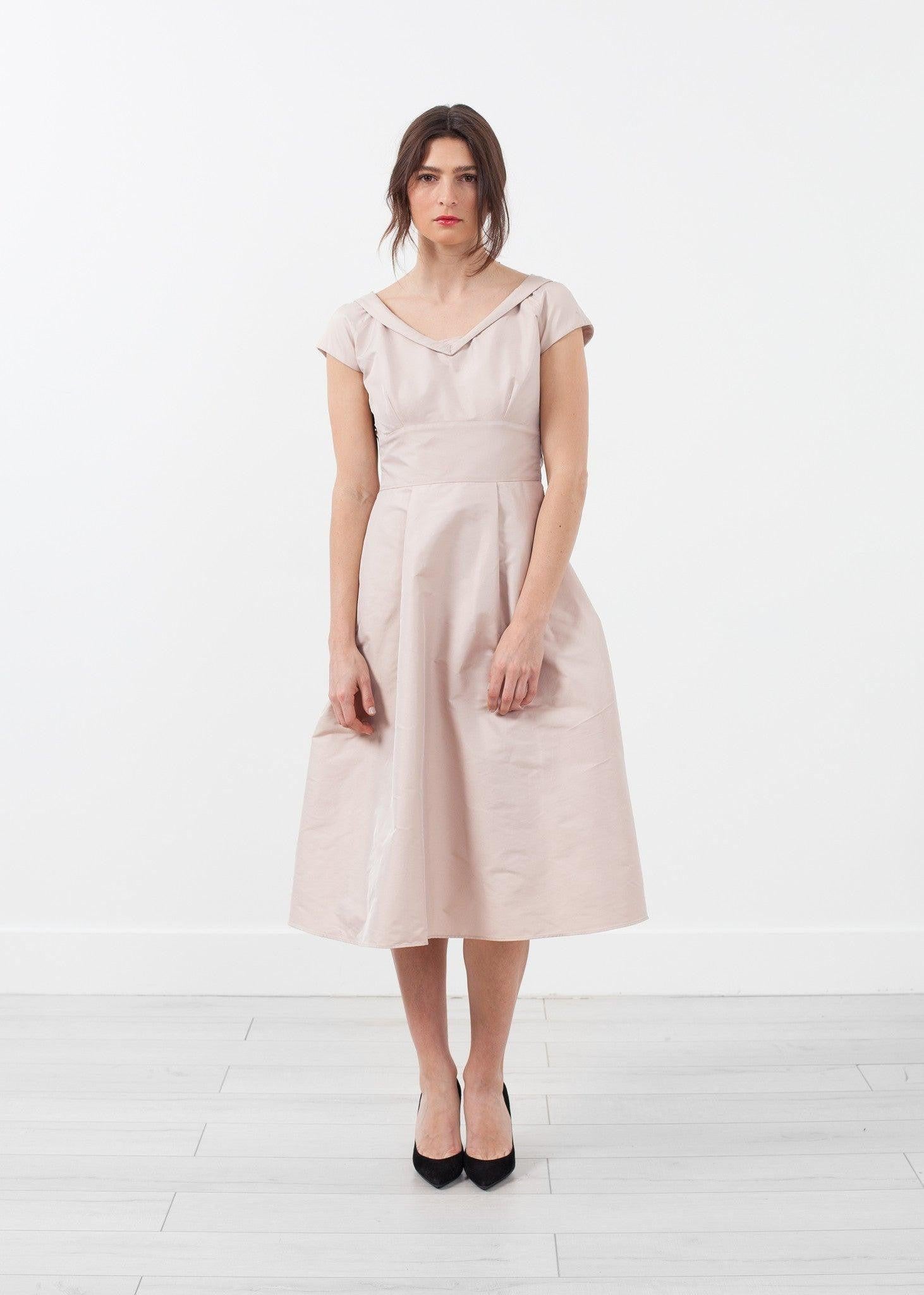Robe Dress.