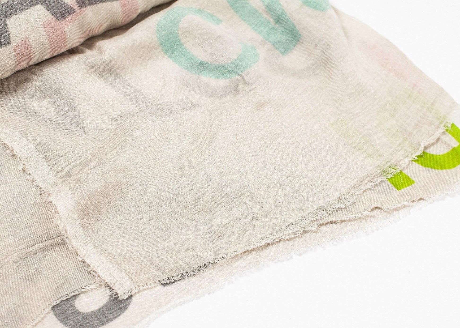 Scomposta Scarf.