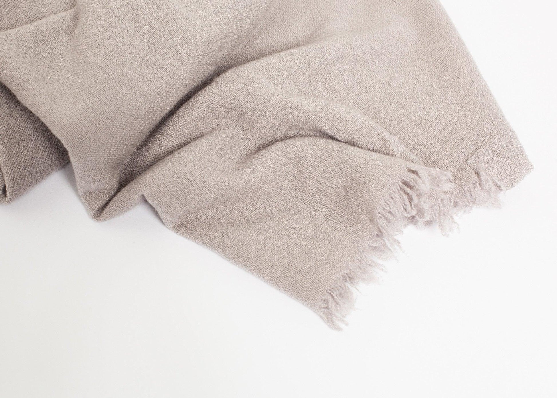 Simple Scarf in Latte.