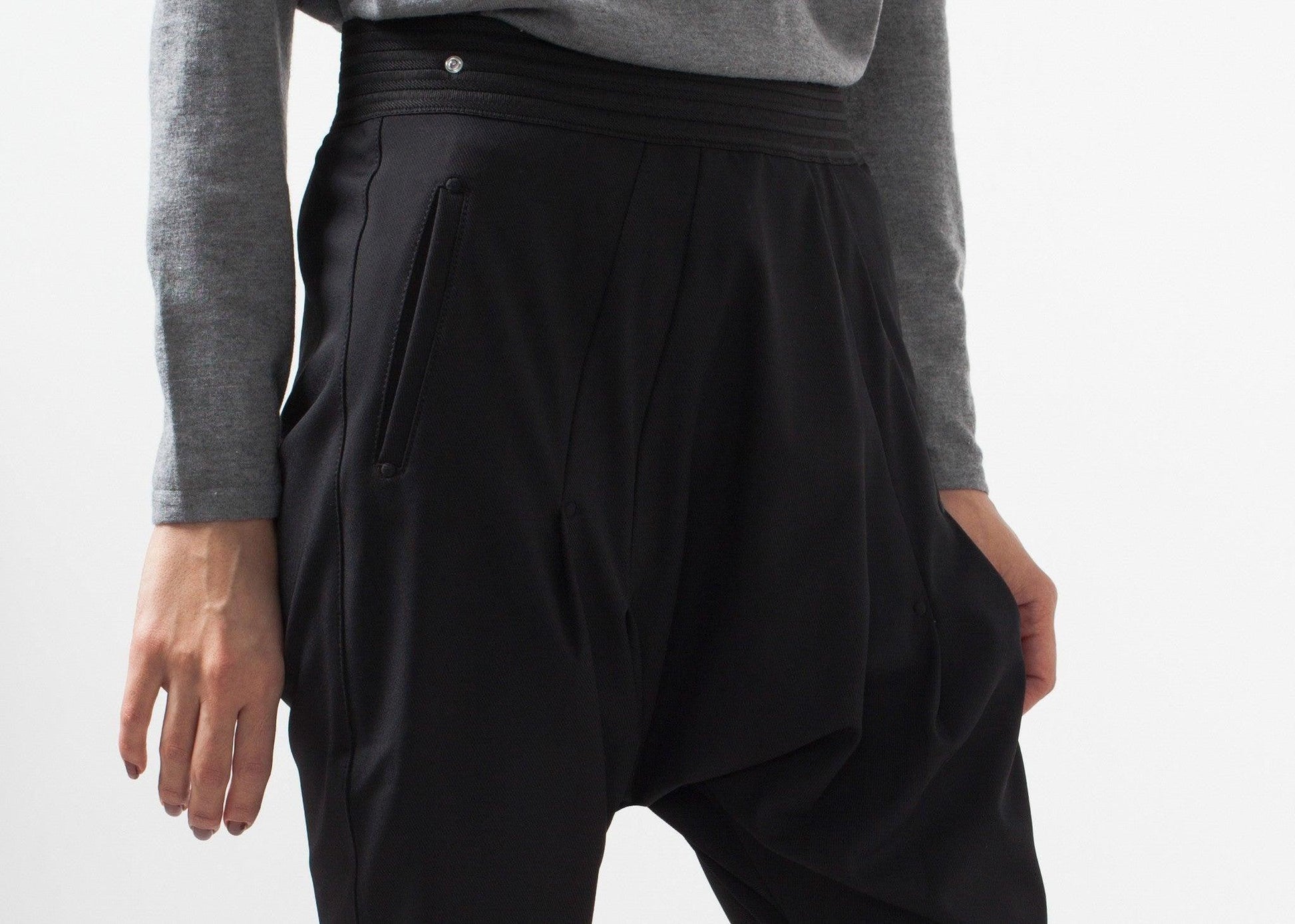 Woven Bermuda Short.